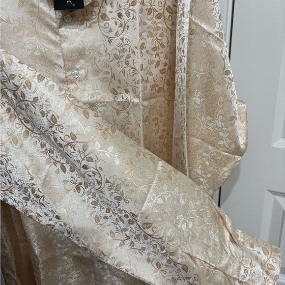 Men's Cream Floral Jacquard Dress Shirt - Picture 3 of 3